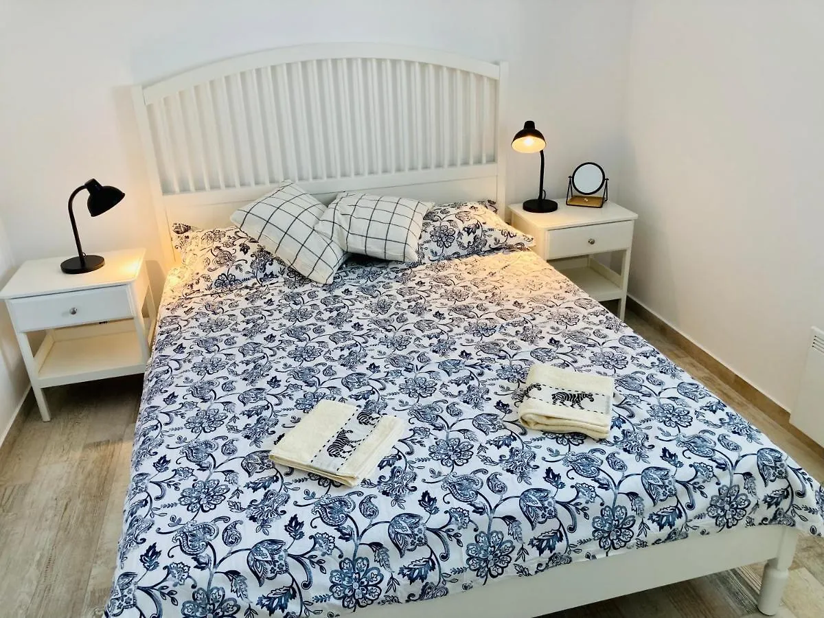 Apartment Starry Night Malinska 0*,  Croatia